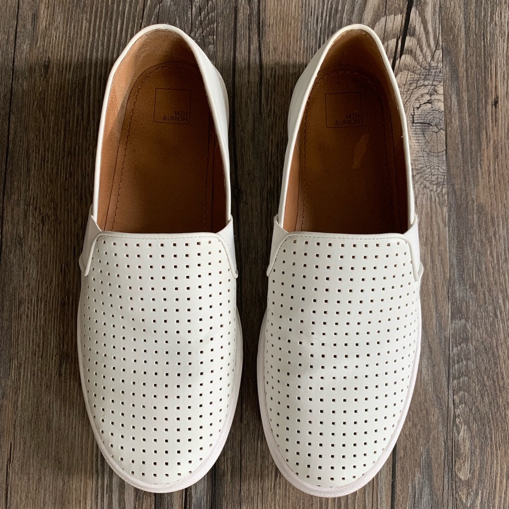 14th & Union White Slip-on shoes